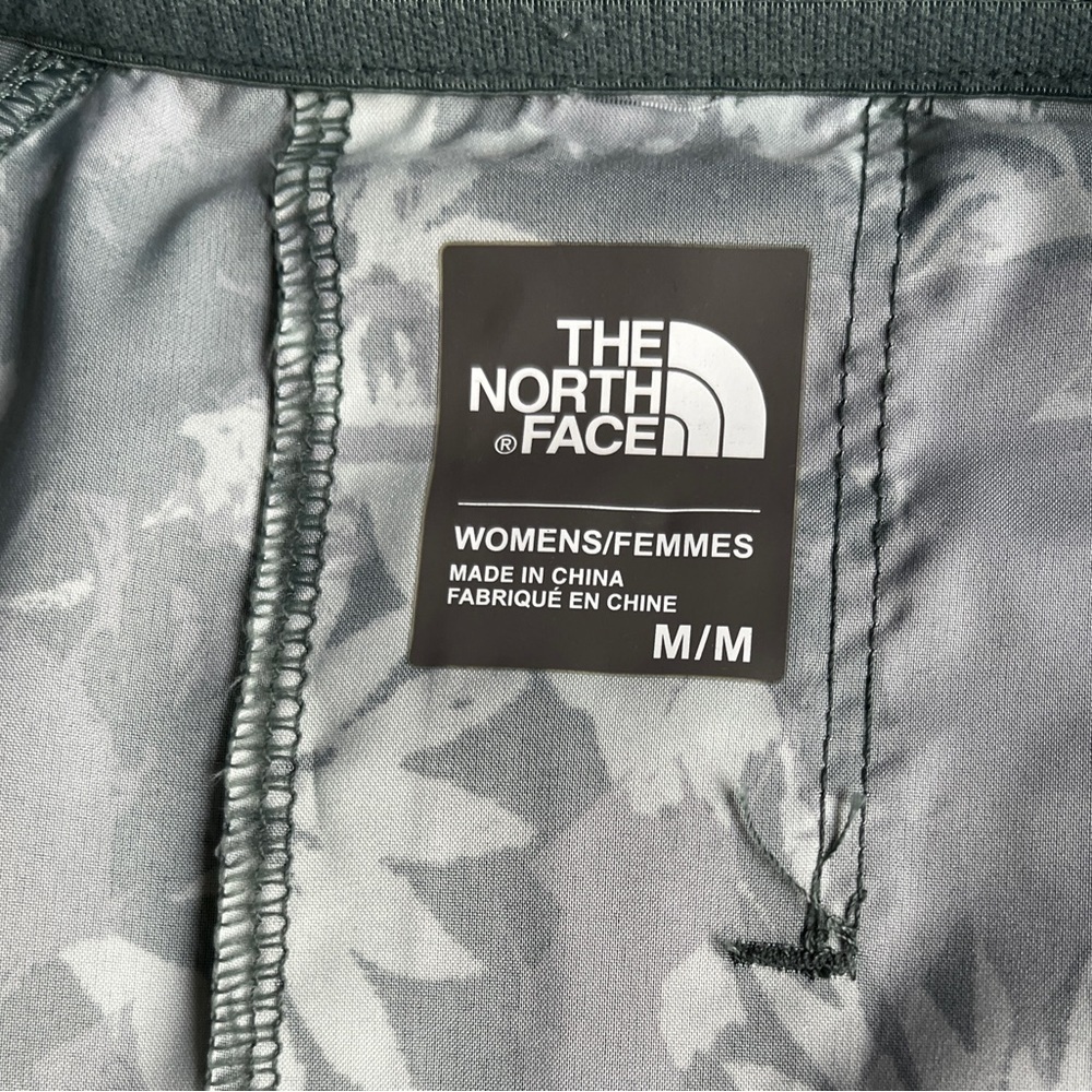 The North Face Rapida Balsam Windbreaker Jacket - Size Medium - Picture 8 of 10